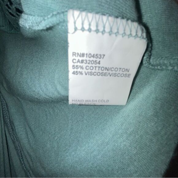 Tiny Button Front Criss Cross Tie Back Sleeveless Top - Picture 10 of 12